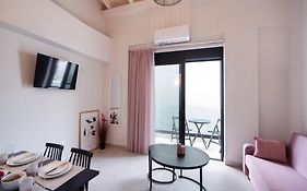 Dawn Maisonettes Lefkas City